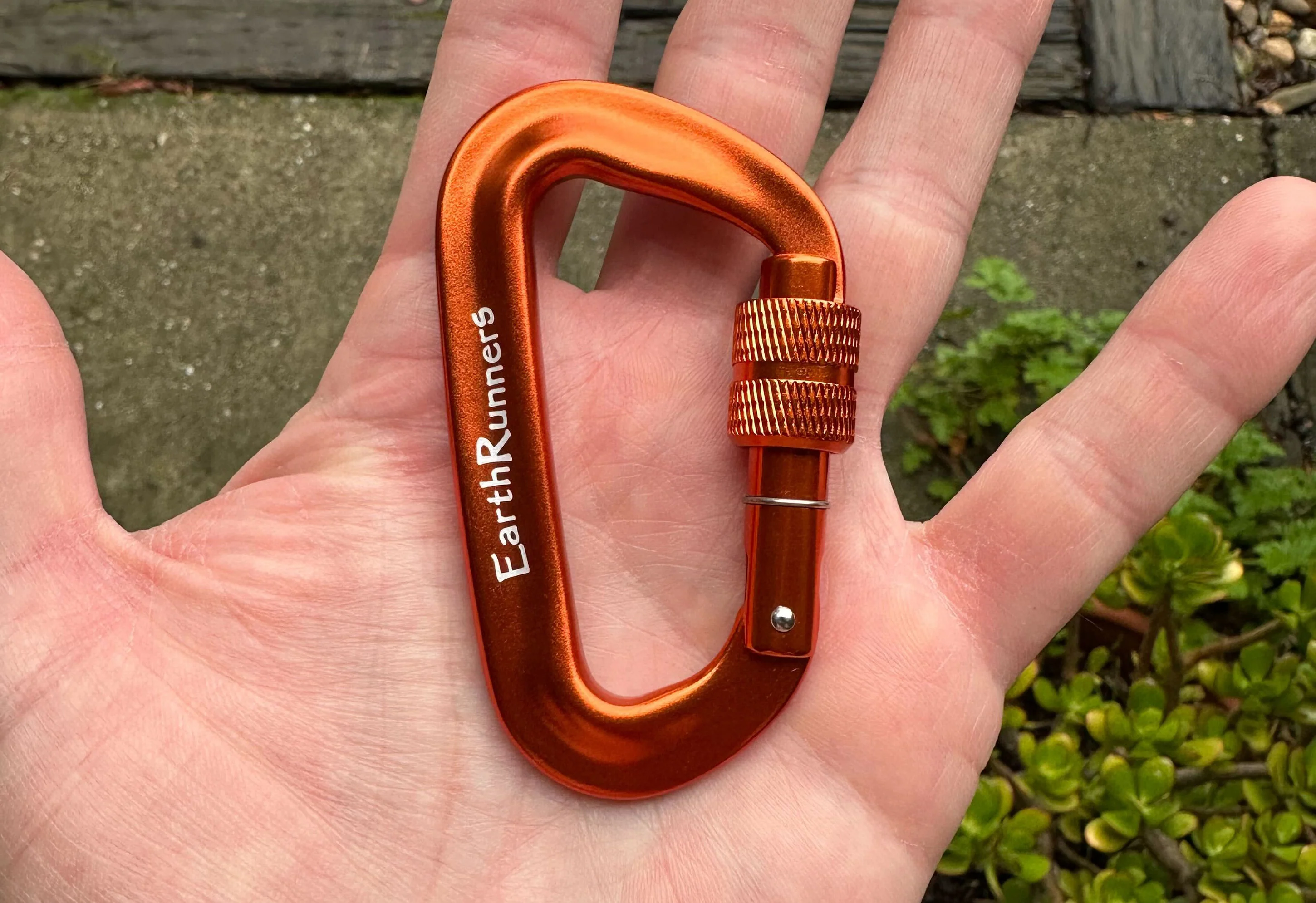 EarthRunners Carabiner - Image 3