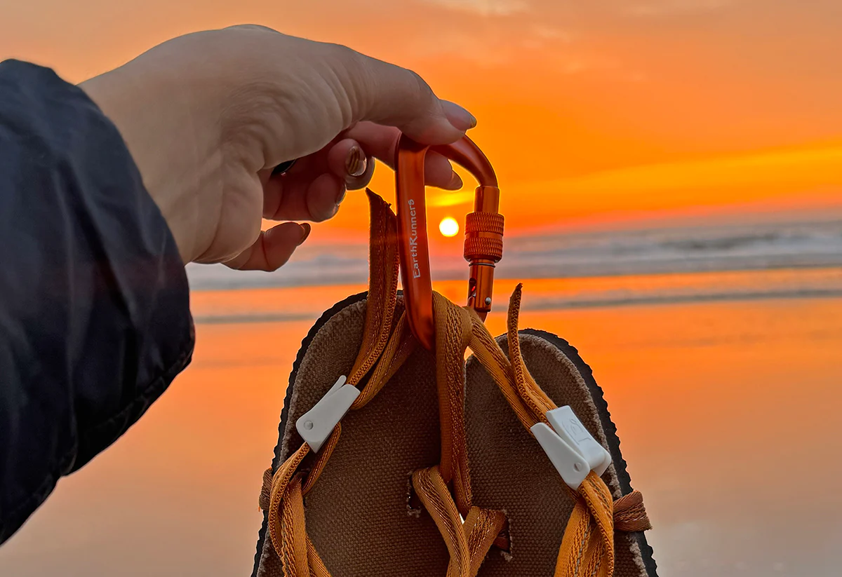 EarthRunners Carabiner - Image 4
